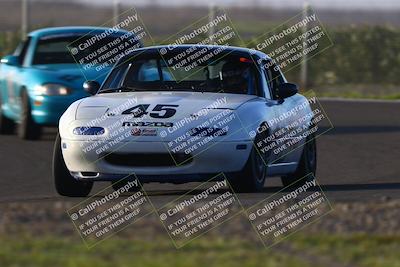 media/Jan-18-2026-CalClub SCCA (Sun) [[8bc6468723]]/Group 7 Race/Turn 1/